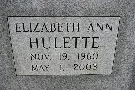 Elizabeth hulette funeral However, this event also brings into focus his tumultuous relationship with former professional wrestler Elizabeth Ann Hulette aka Miss Elizabeth, his manager, and girlfriend, who died in 2003